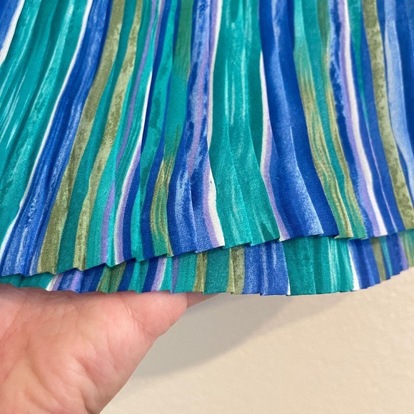 Vintage KORET Long Maxi Pleated Vertical Striped Skirt, Size SMALL - Picture 4 of 9